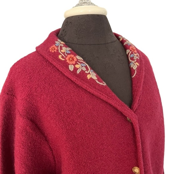 Vintage Jantzen Maroon Shawl Collared Wool Cardigan Hand Embroidered Flowers M/L - Picture 2 of 9